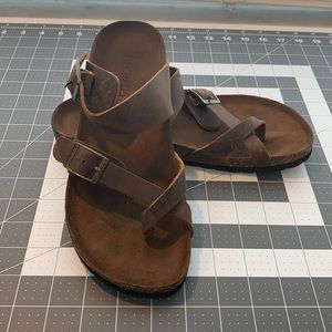 White Mountain sandals